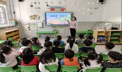 【友好生态专题】小手添新绿，童心护自然 —平东幼儿园“生态+劳动”春日实践系列活动